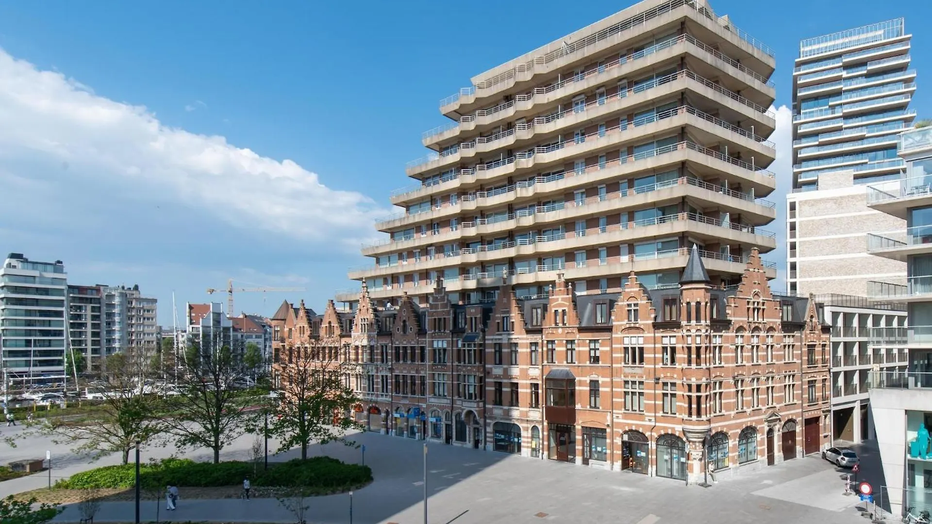 Beautiful Apartment With View Остенде